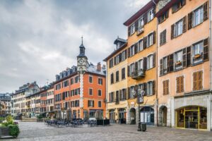 Moins fréquentée que Annecy, plus agréable que Aix-les-Bains : la perle alpine qui séduit toute l’année